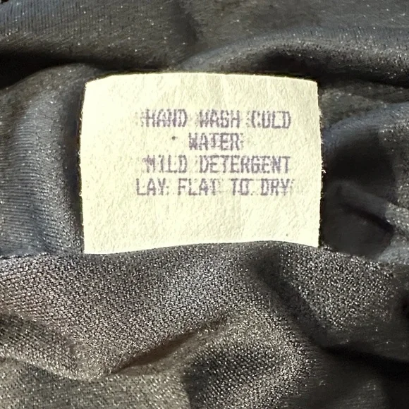 Hourglass Shimmering Black Dress - Picture 10 of 10